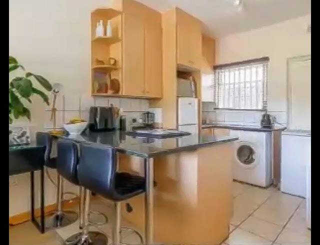 2 BEDROOM PROPERTY TO RENT IN CRAIGHALL